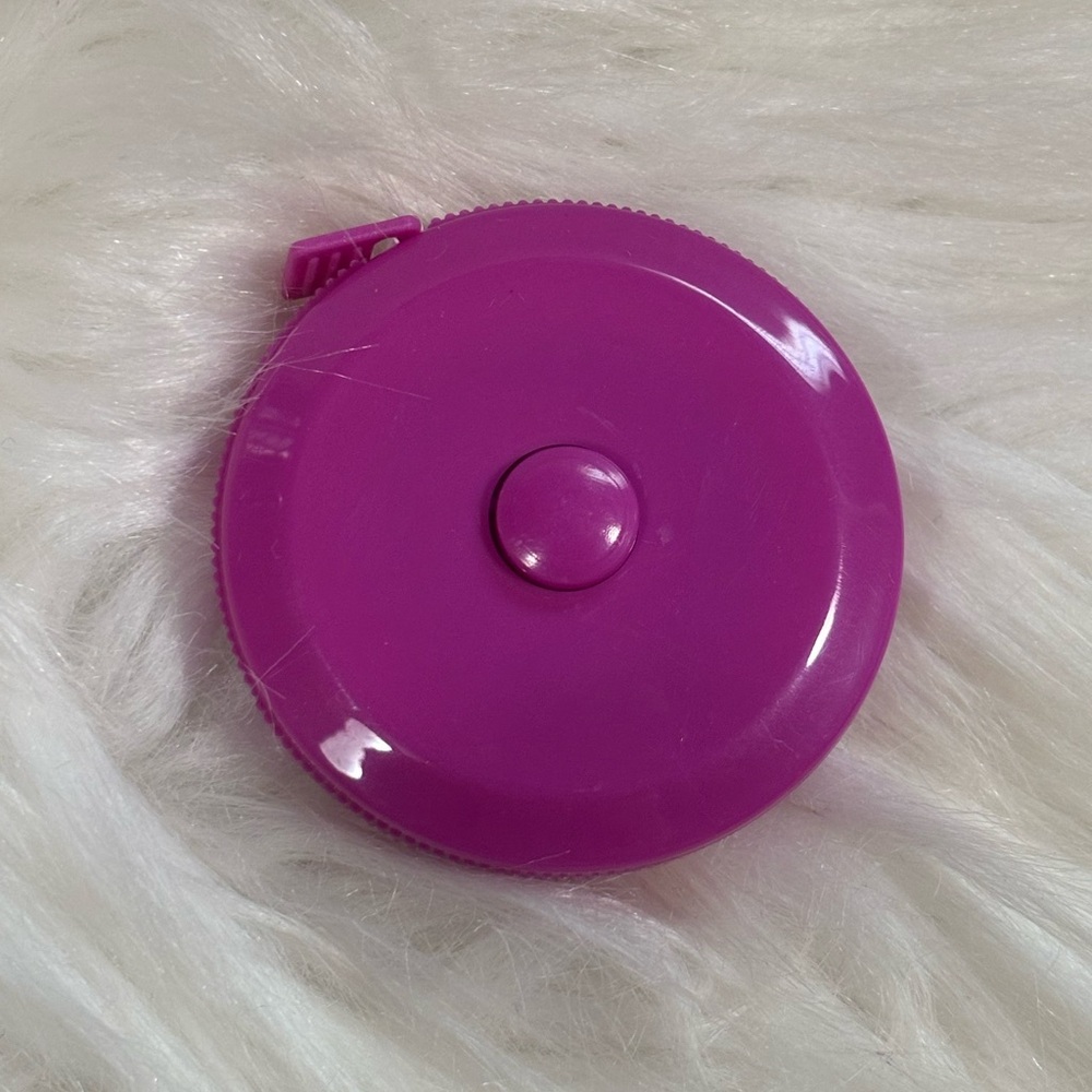 Fuschia Retractable Tape Measure